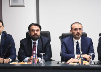 "Doğu Akdeniz'deki haklarımızı korumak zorunda değil miyiz?"